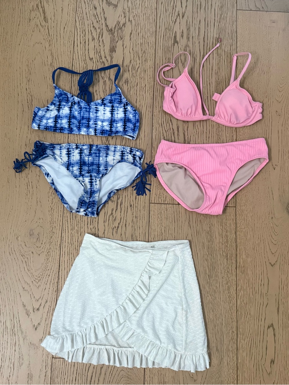 10/12 youth Woman’s Summer  Swimwear set of 5
